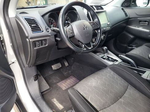 Used 2021 Mitsubishi Outlander Sport SE image 10