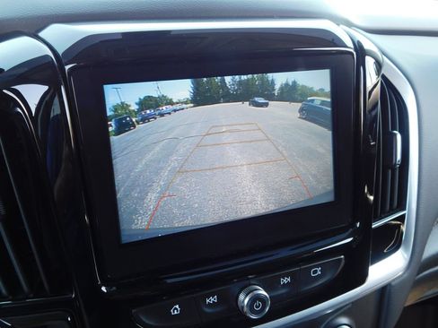 Used 2019 Chevrolet Traverse LT FWD image 42