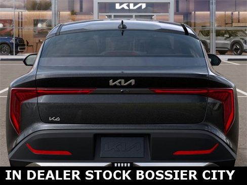 New 2025 Kia K4 LX image 13