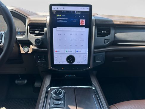 Used 2023 Ford Expedition King Ranch RWD image 12