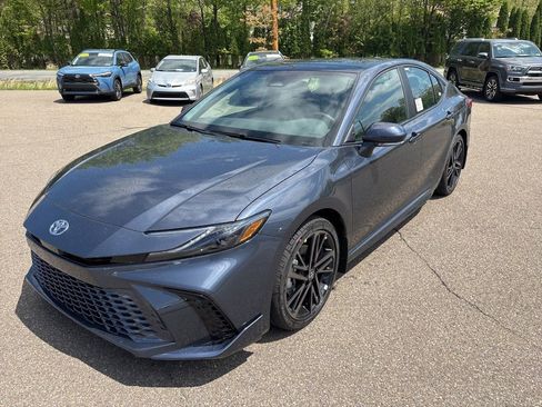 Used 2026 Toyota Camry XSE FWD image 2