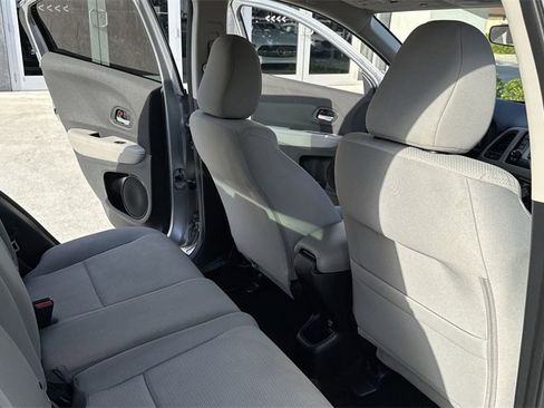 Used 2020 Honda HR-V LX image 34