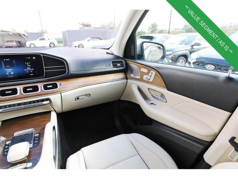 Used 2021 Mercedes-Benz GLS 450 4MATIC image 12
