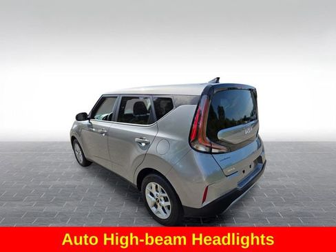 Used 2025 Kia Soul LX FWD image 6