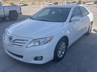 Used 2011 Toyota Camry XLE w/ XLE Extra-Value Pkg #1 video 1