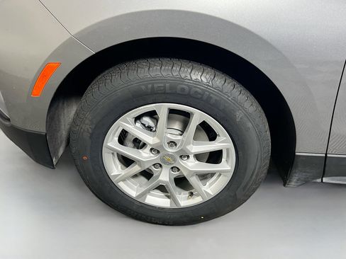 Used 2023 Chevrolet Equinox LT w/ Driver Convenience Package image 34