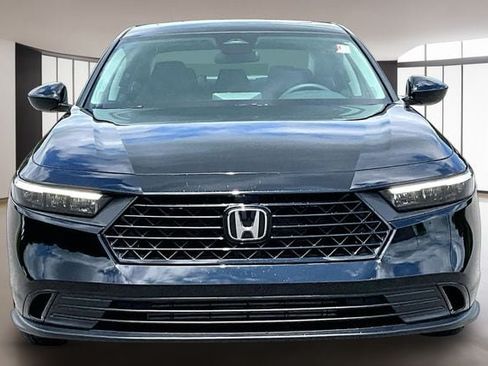 Used 2023 Honda Accord EX image 2