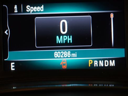 Used 2019 Buick Encore Essence AWD/4WD image 5