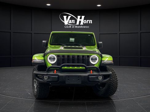 Certified 2025 Jeep Gladiator Mojave AWD/4WD image 2
