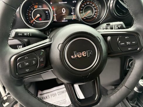 Used 2023 Jeep Wrangler Unlimited Sport AWD/4WD image 17