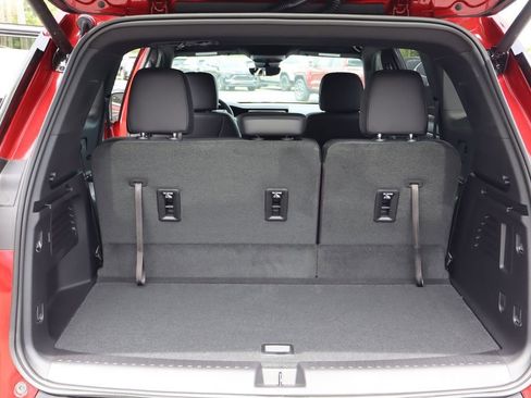 New 2026 GMC Acadia Elevation w/ Elevation Premium Package AWD/4WD image 9