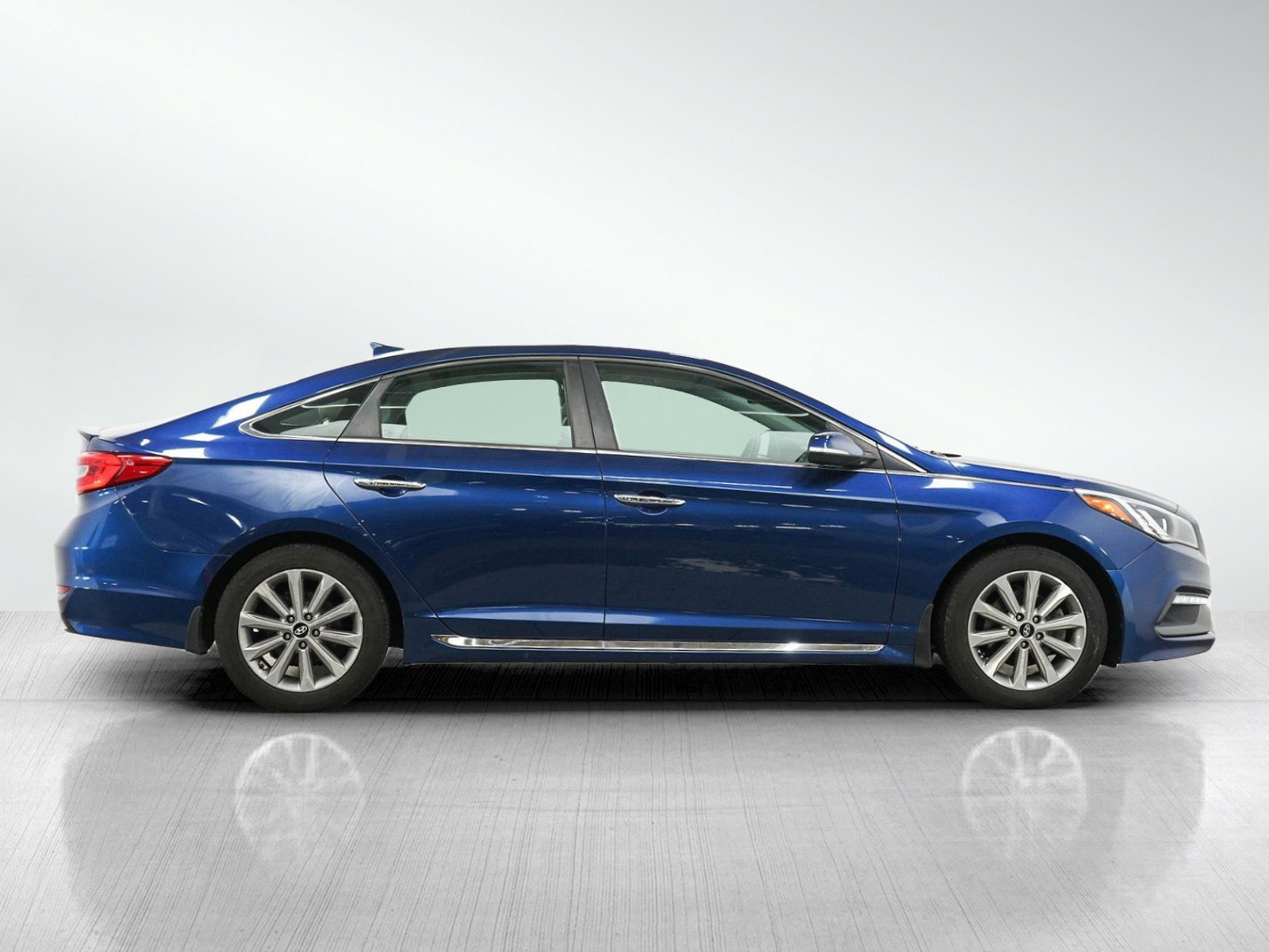 Used 2017 Hyundai Sonata Limited FWD image 6