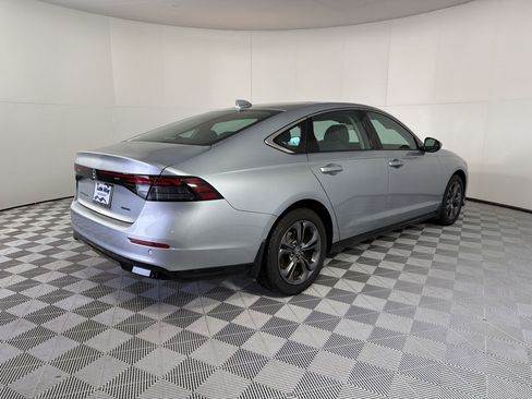 Used 2024 Honda Accord EX-L image 9
