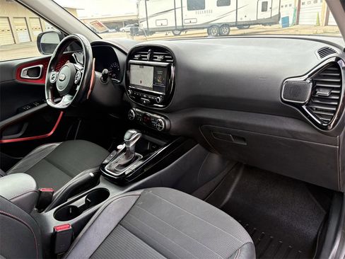 Used 2020 Kia Soul GT-Line Turbo image 29