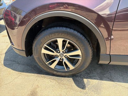 Used 2016 Toyota RAV4 XLE AWD/4WD image 28