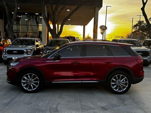 Used 2022 Lincoln Corsair FWD w/ Premium Package image 1