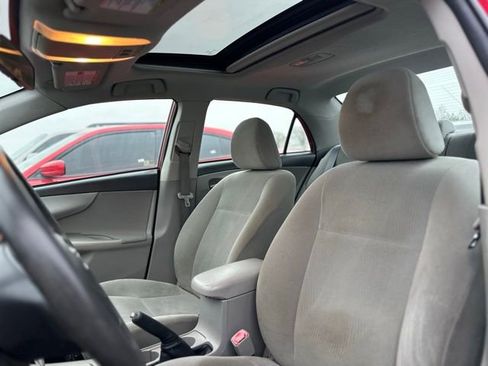 Used 2013 Toyota Corolla LE image 11