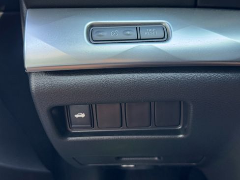 Used 2021 Nissan Maxima 3.5 SV w/ Floor Mat Group FWD image 16