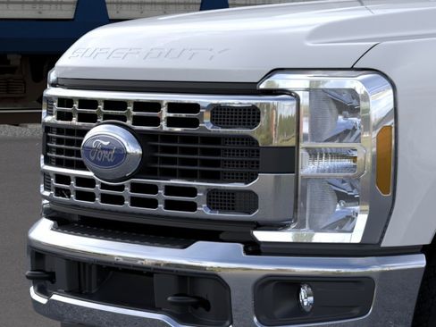 New 2026 Ford F350 XLT AWD/4WD image 17