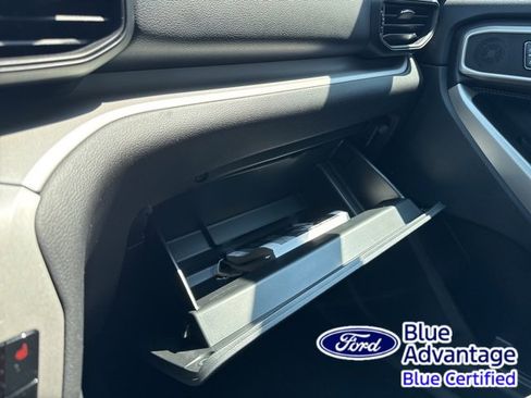 Certified 2023 Ford Explorer XLT image 32