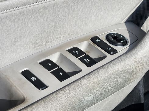 Used 2017 Hyundai Sonata Limited image 10