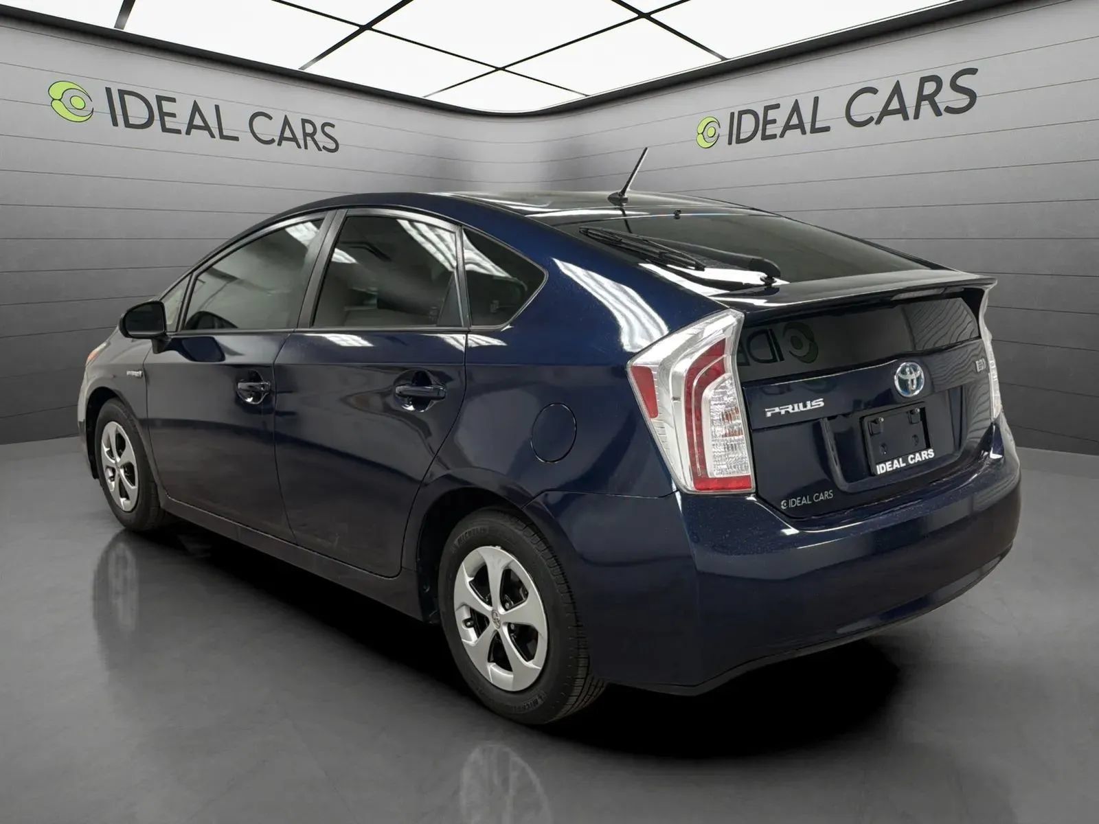 Used 2015 Toyota Prius Two FWD image 7