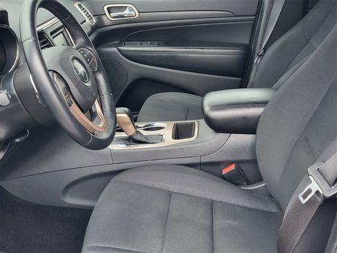 Used 2017 Jeep Grand Cherokee Laredo w/ Quick Order Package 23E image 27