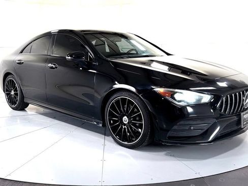 Used 2022 Mercedes-Benz CLA 250 image 1