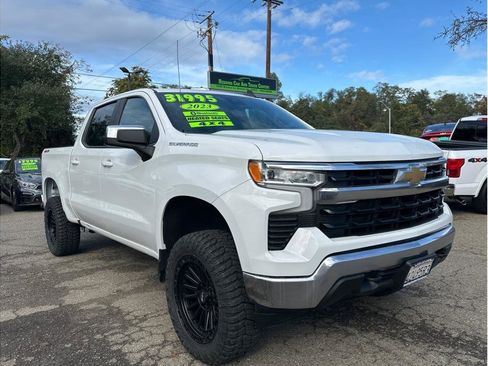 Used 2023 Chevrolet Silverado 1500 LT image 1