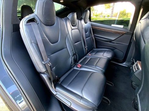 Used 2020 Tesla Model X Long Range image 19