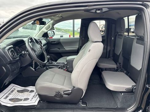 Used 2020 Toyota Tacoma SR w/ SX Package AWD/4WD image 7