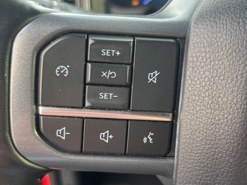 Used 2023 Ford F250 Lariat w/ Chrome Package image 15