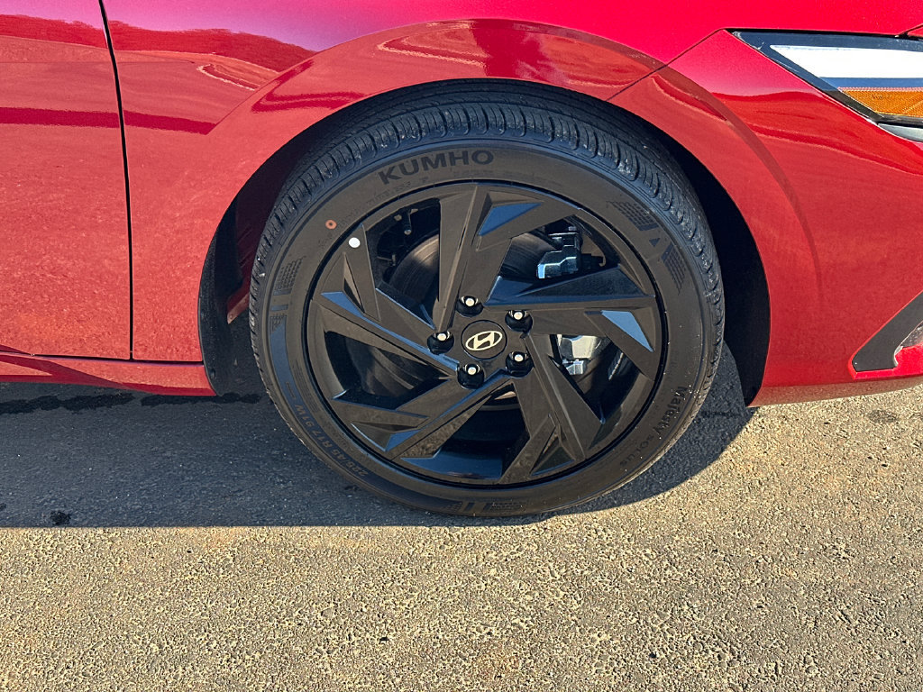 Certified 2026 Hyundai Elantra Sport FWD image 12