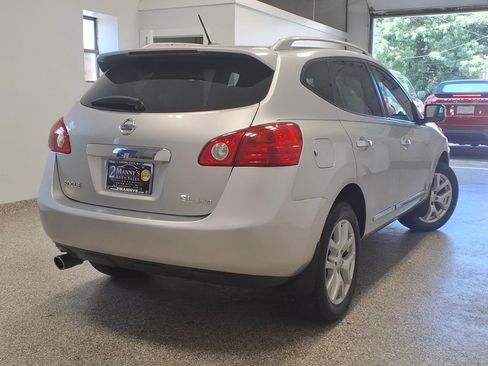 Used 2013 Nissan Rogue SL AWD/4WD image 4