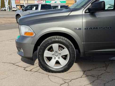 Used 2011 RAM 1500 Express image 12