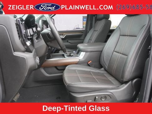 Used 2024 Chevrolet Silverado 2500 High Country AWD/4WD image 19