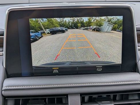 Used 2023 Chevrolet Tahoe Premier AWD/4WD image 23