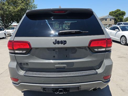 Used 2020 Jeep Grand Cherokee Altitude AWD/4WD image 24