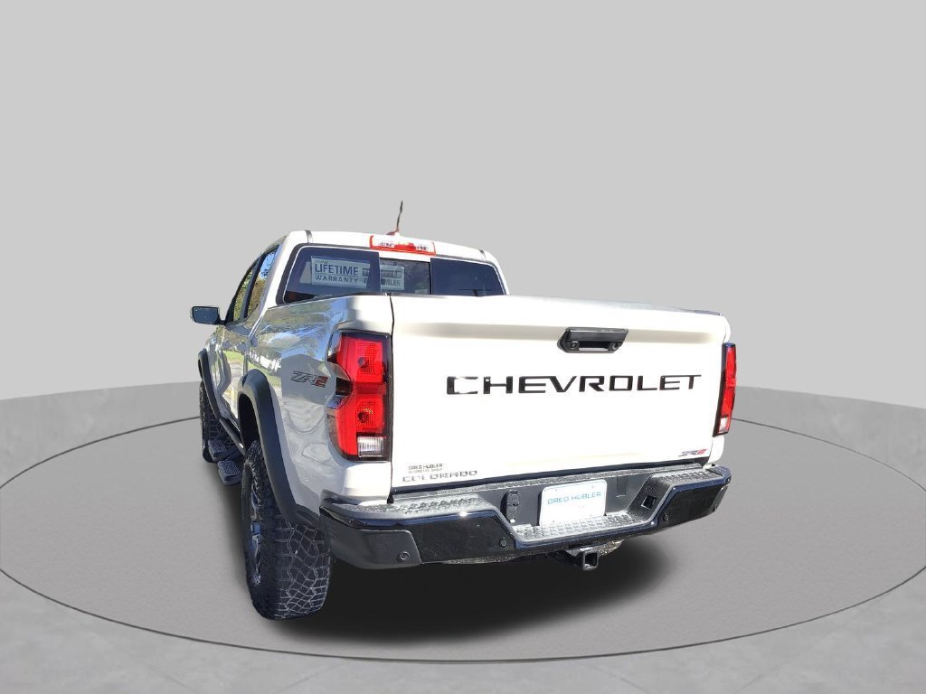 New 2026 Chevrolet Colorado ZR2 w/ Technology Package AWD/4WD image 11