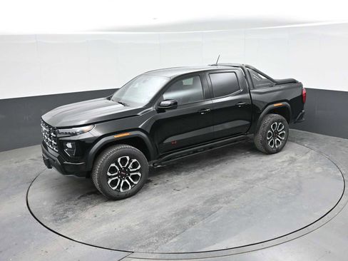 New 2025 GMC Canyon AT4 w/ Nightfall Edition image 30