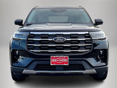 New 2025 Ford Explorer Active w/ Active Comfort Package image 12