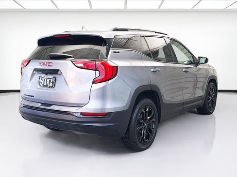 Used 2021 GMC Terrain SLE w/ Elevation Edition image 4