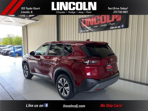 Used 2023 Nissan Rogue SV image 4