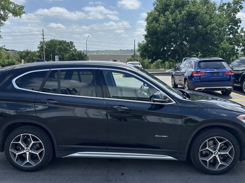 Used 2017 BMW X1 xDrive28i AWD/4WD image 11