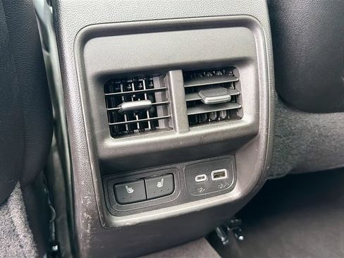 Used 2025 Cadillac XT4 Sport w/ Technology Package FWD image 26
