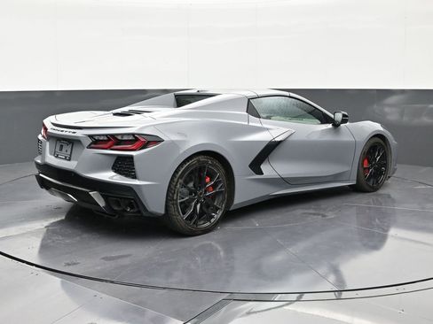 Used 2024 Chevrolet Corvette Stingray Convertible w/ 1LT RWD image 5