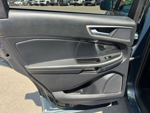 Used 2019 Ford Edge SEL w/ Equipment Group 201A AWD/4WD image 17