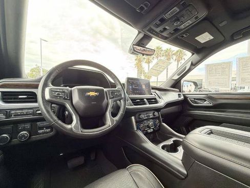 Used 2021 Chevrolet Tahoe Premier w/ Premium Package RWD image 18