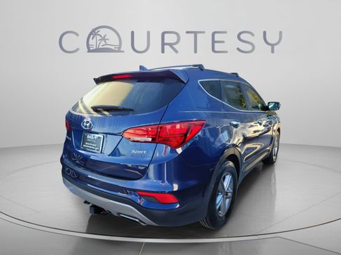 Used 2017 Hyundai Santa Fe Sport FWD image 3