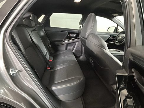 Used 2023 Subaru Solterra AWD image 32